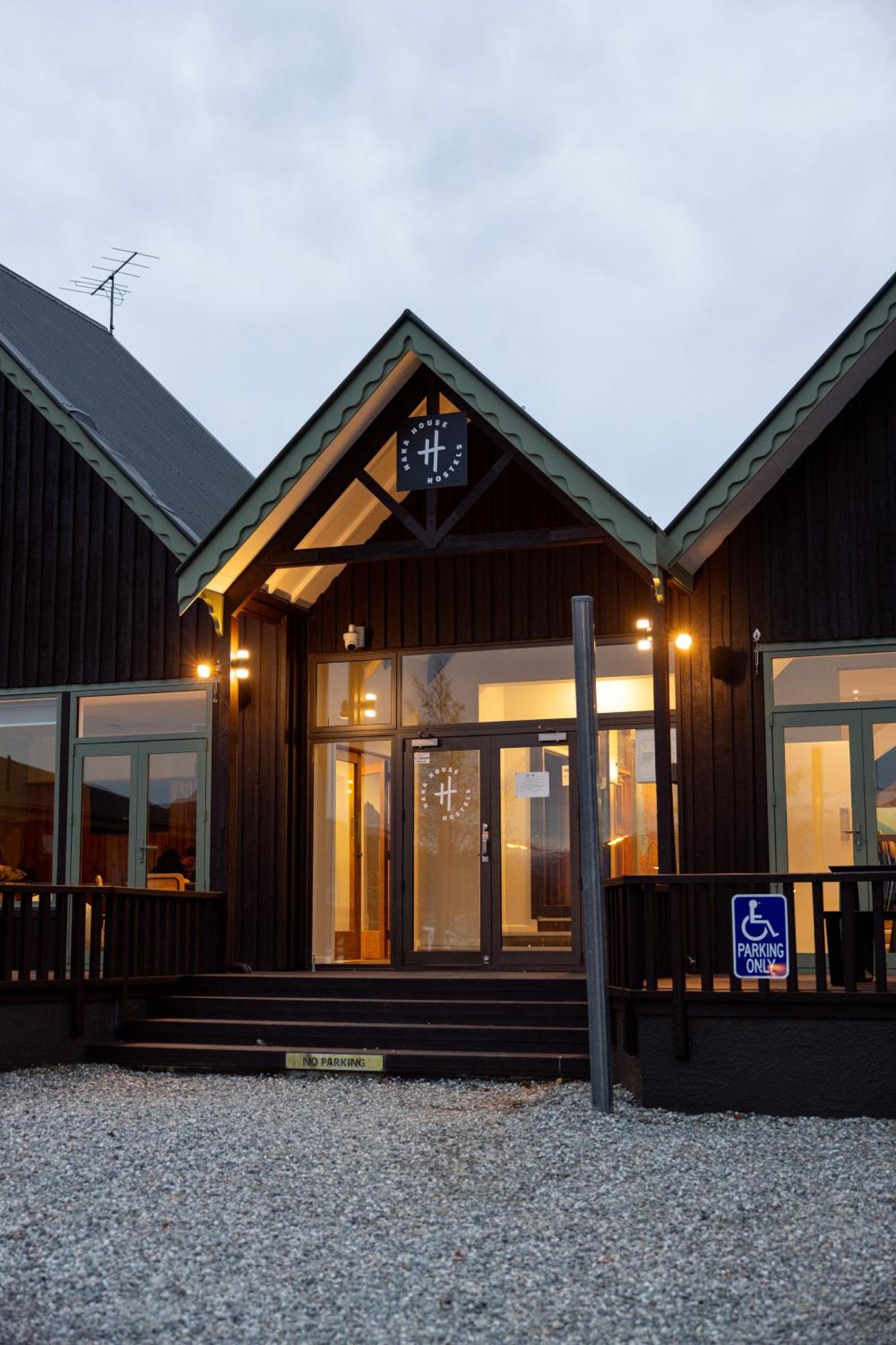 Хостел Haka House Ванака Экстерьер фото